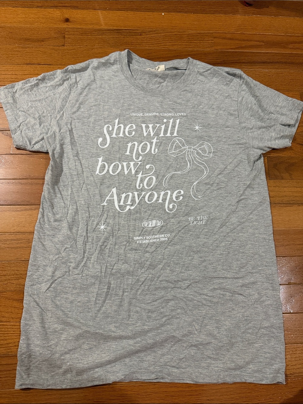 She Will Not Bow to Anyone Graphic Tee - Grey simply southern